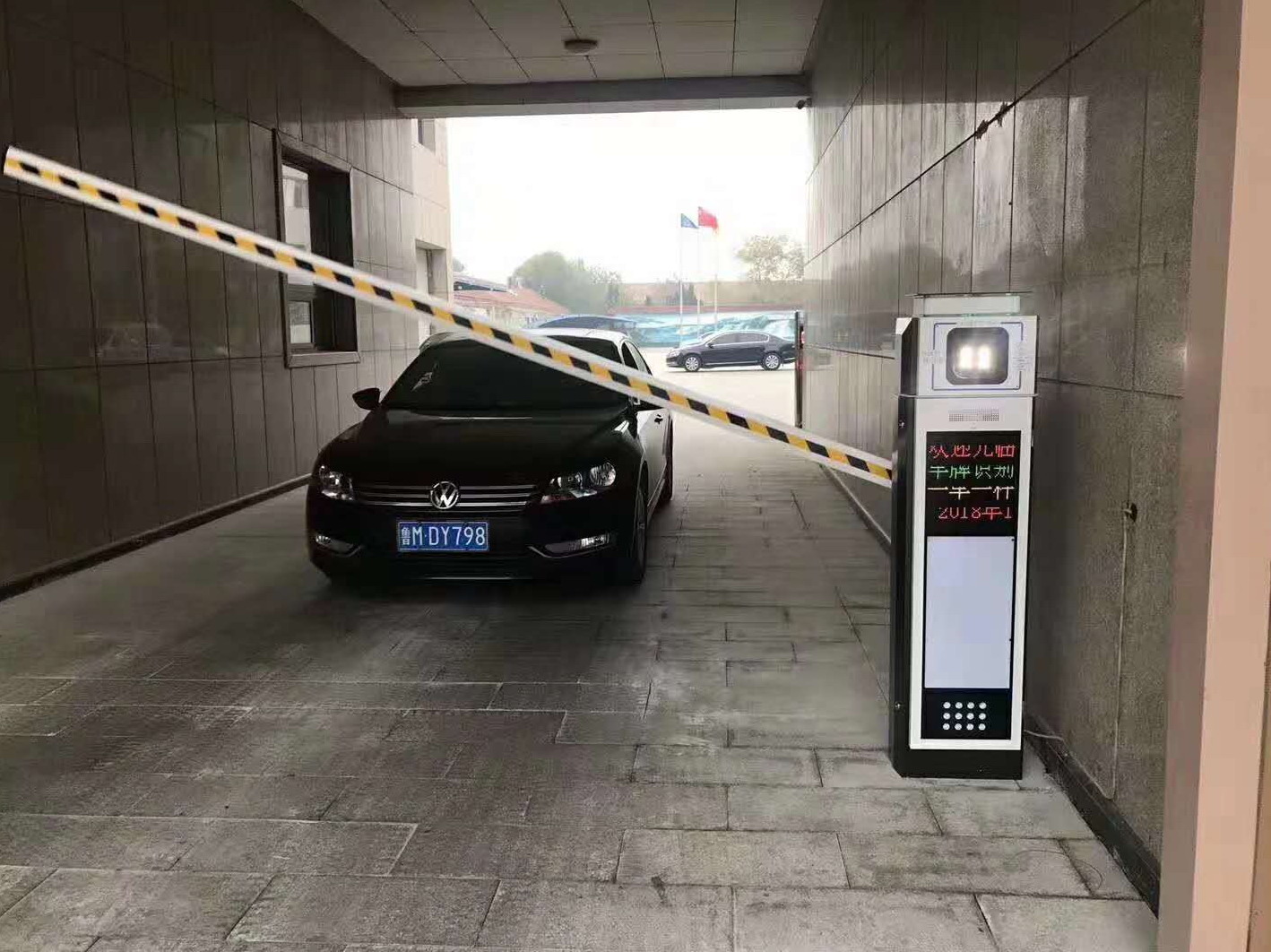 車牌識別系統(tǒng)，智能車牌識別系統(tǒng)